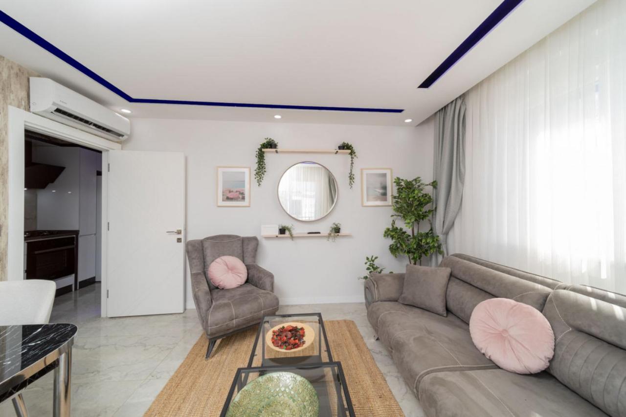 Modern Flat Near Beach In Antalya Lägenhet Exteriör bild